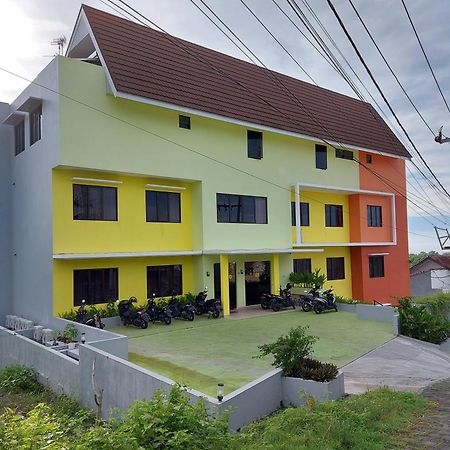 Yellow Guest House อูลูวาตู ภายนอก รูปภาพ